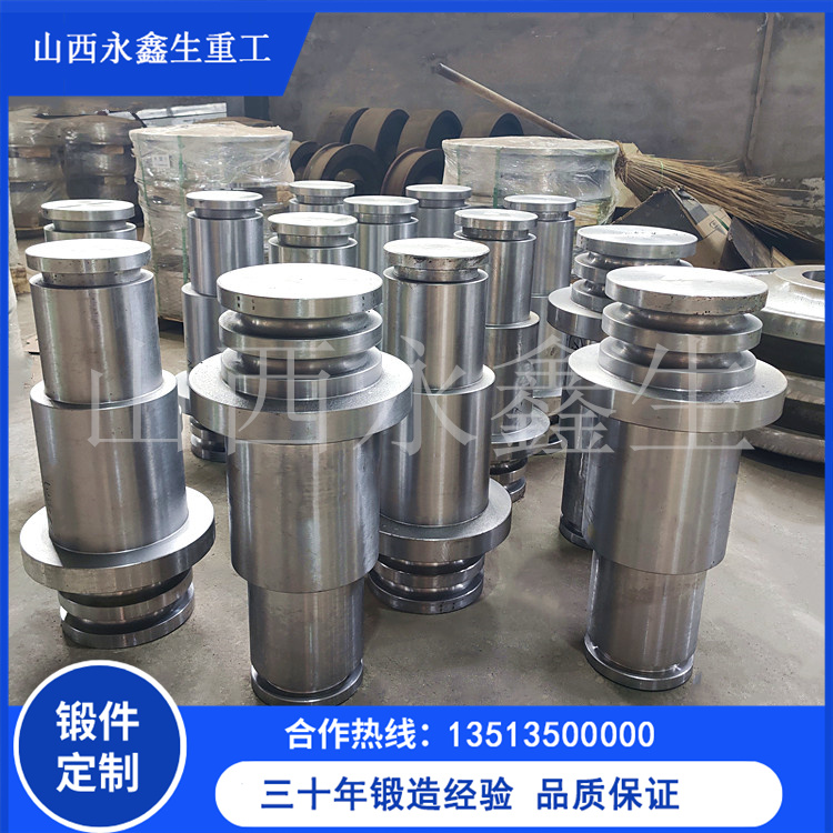 鍛造齒輪軸（材質(zhì)20CrNi2Mo）鍛件